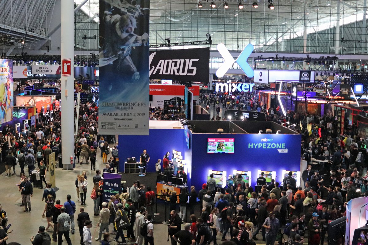pax east 2019 crowd